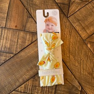 NWT chicks baby bling bow